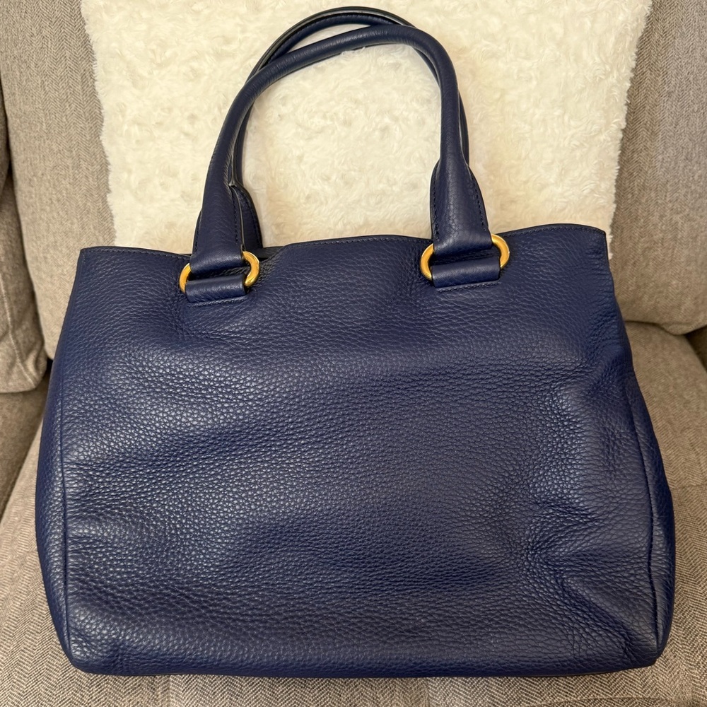 Authentic Prada Vitello Daino Blue Pebbled Leather Shoulder Bag - Picture 4 of 5